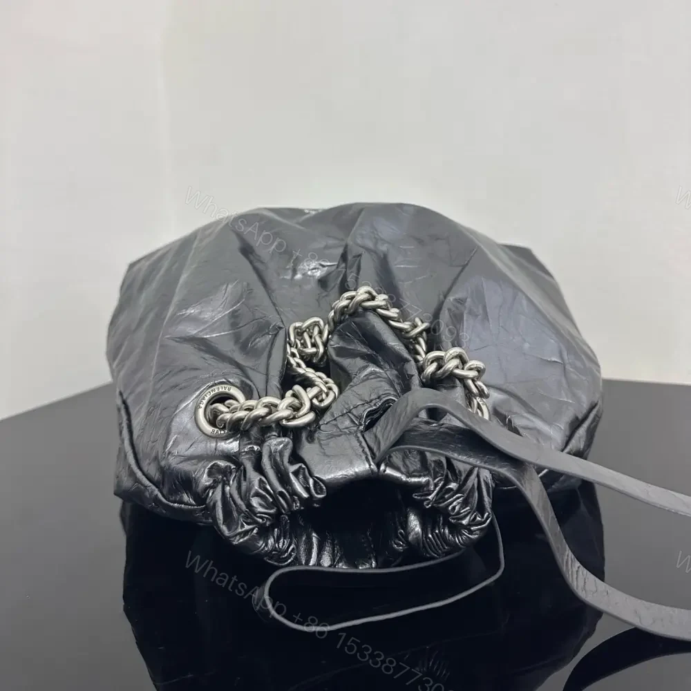 View 7 of 高仿Balenciaga2023Crushtote褶皺牛皮購物袋大號