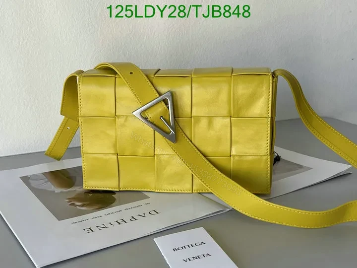 View 49 of Bottega Veneta Premium Nappa Leather Intrecciato Weave Bag with Magnetic Fastening BV9101