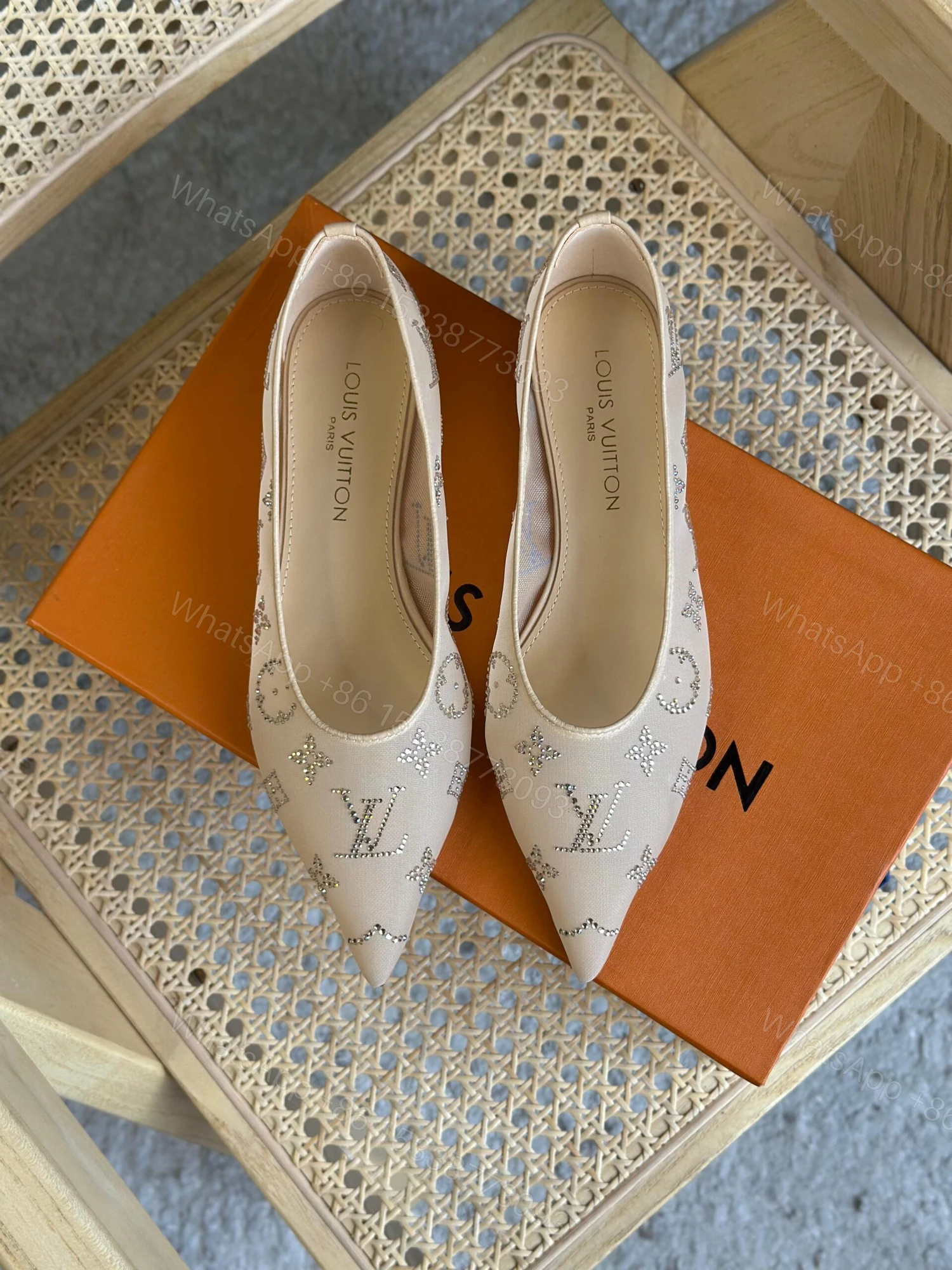 Luxury Louis Vuitton Master Copy Shoes — view 1