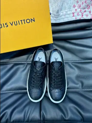 View 6 of LOUIS VUITTON RESORT SNEAKERS IN BLACK – LSVT344