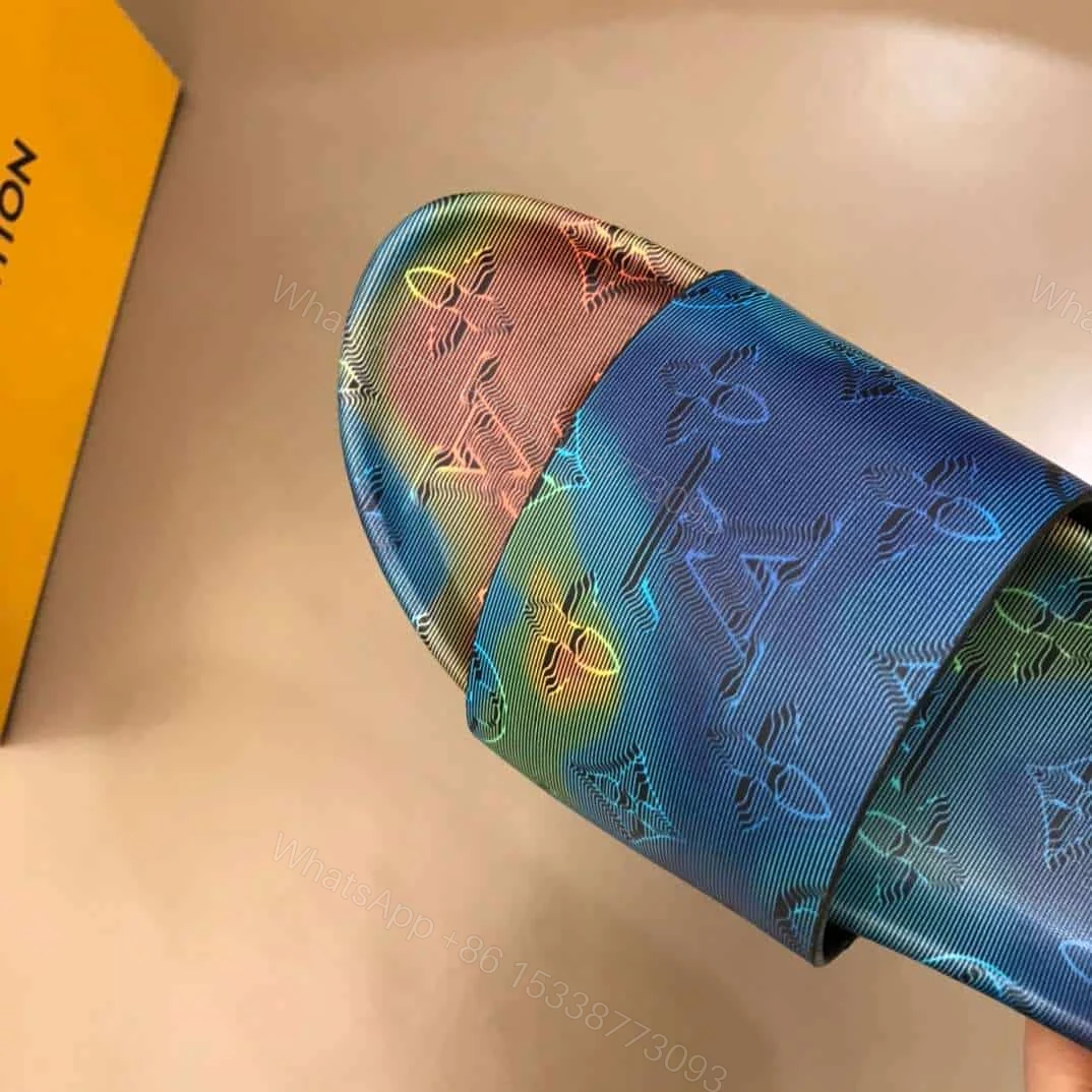 View 4 of LOUIS VUITTON MONOGRAM 3D EFFECT PRINT SLIDES – LVS44
