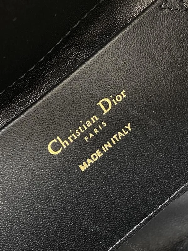 View 9 of 迪奥Dior Toujours竖版系列小号菜篮子包_高仿a货厂家-奢品库