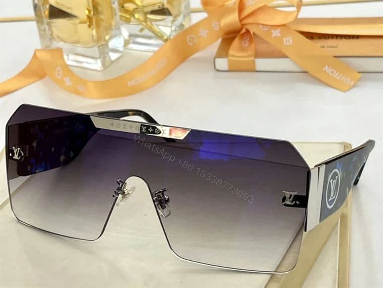 View 4 of LV SUNGLASSES – GLVT09