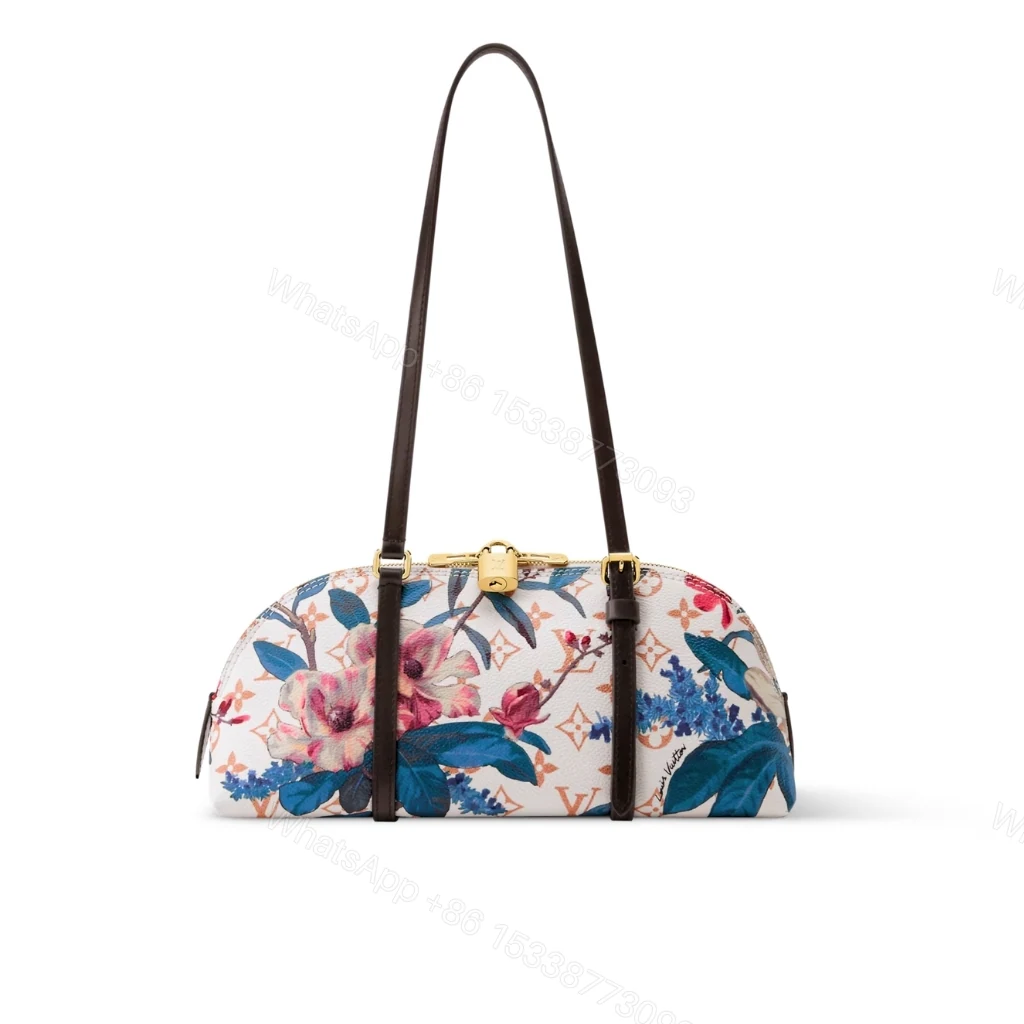 Louis Vuitton Squire East West Monogram Canvas Dune 29cm M29185 — view 1