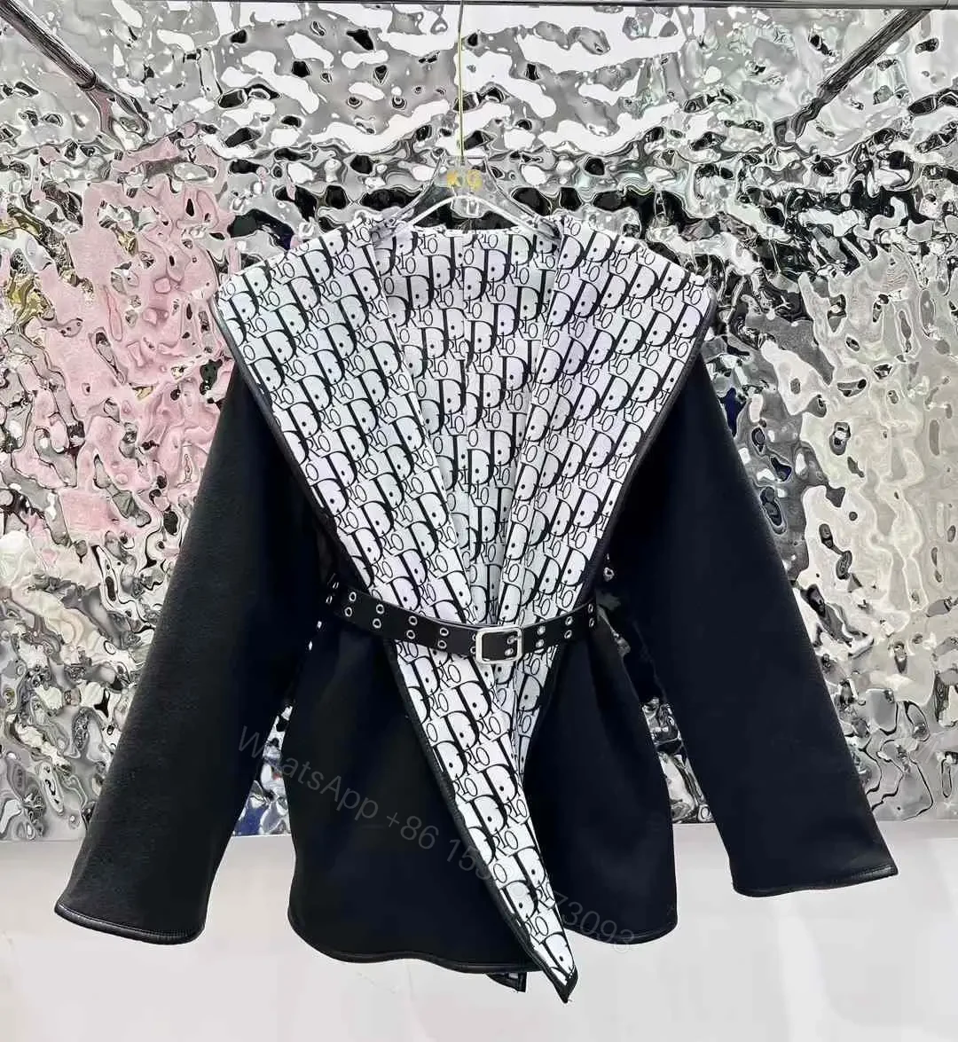 DIOR — view 1