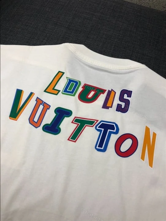 View 4 of LOUIS VUITTON T-SHIRT – LV21