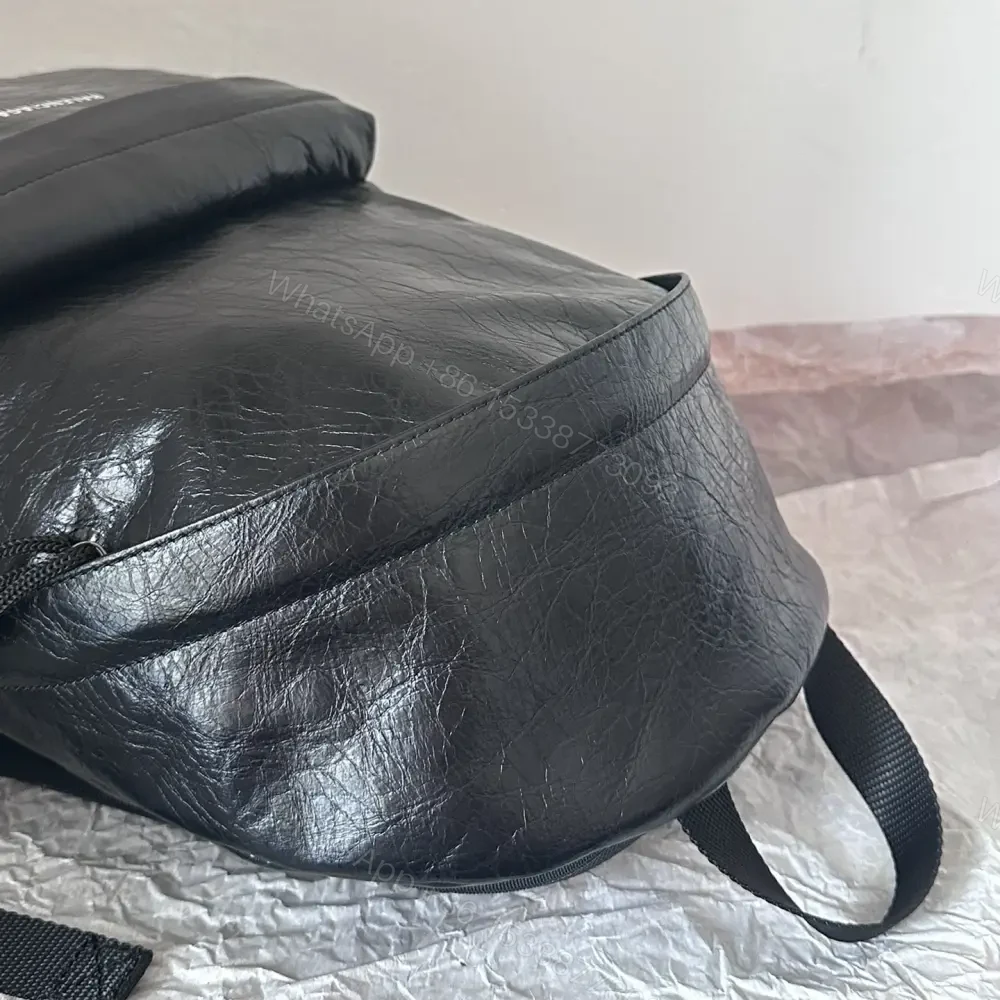 View 7 of 高仿BalenciagaExplorer系列小羊皮雙肩包S
