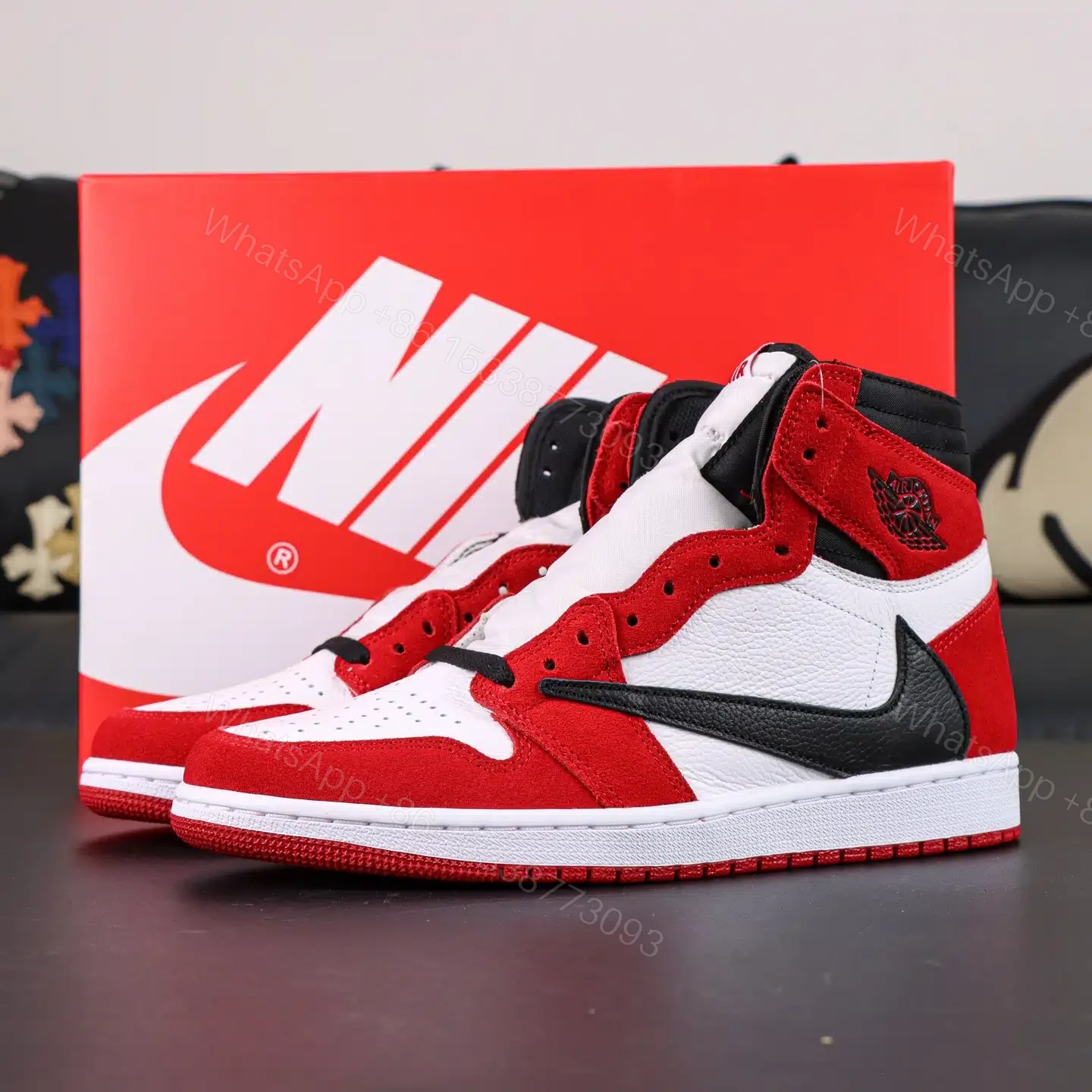 Travis Scott x Jordan Air Jordan 1 High Chicago Reps — view 1