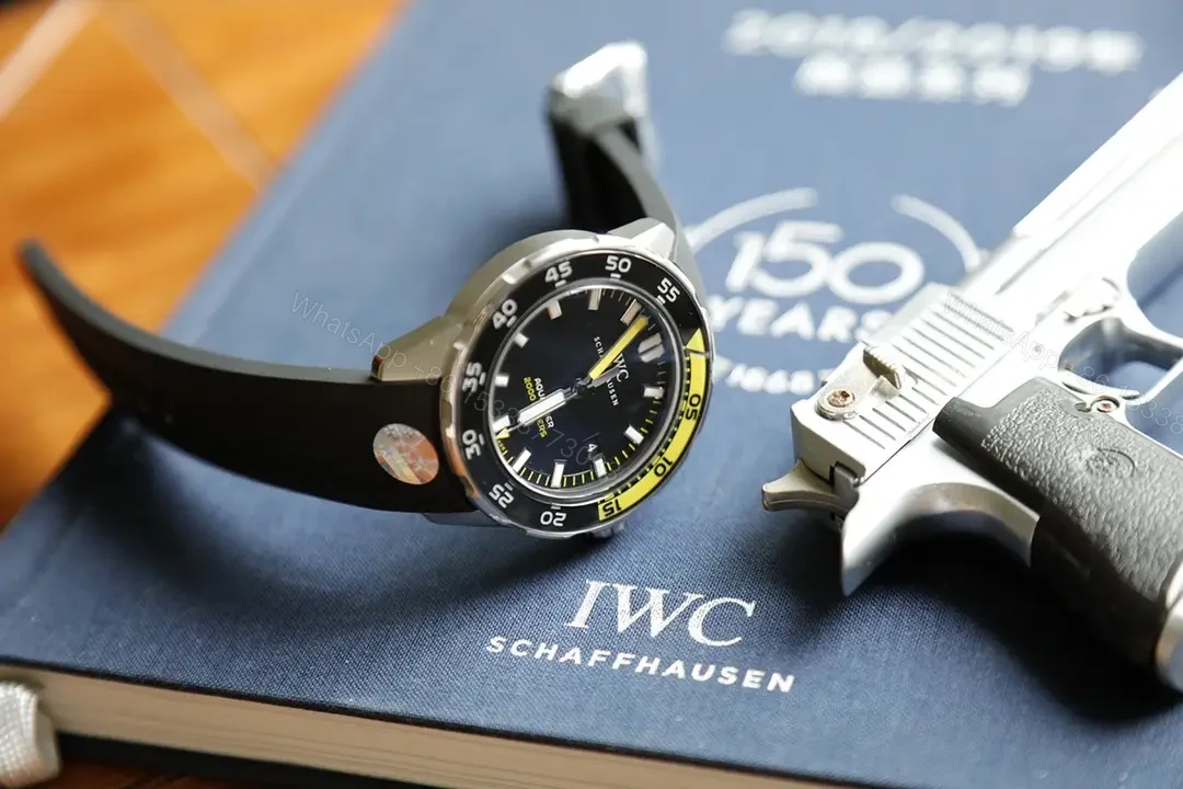 View 4 of IWC Aquatimer 2000 Stainless Steel / Black Dial Rubber IW3568-02