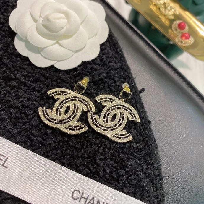 View 6 of EN – Lux Earring Chanel 031
