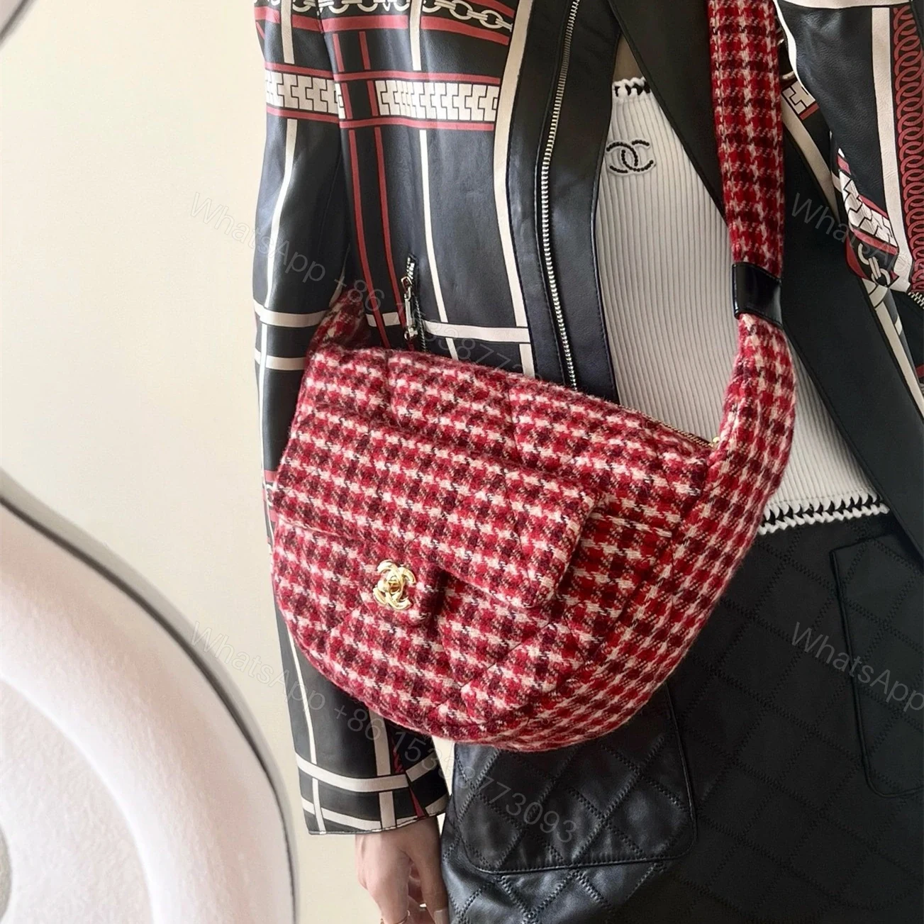 View 14 of 高仿Chanel*24N系列AS5052/Cocomeige Hobo半月包千鳥格免檢版