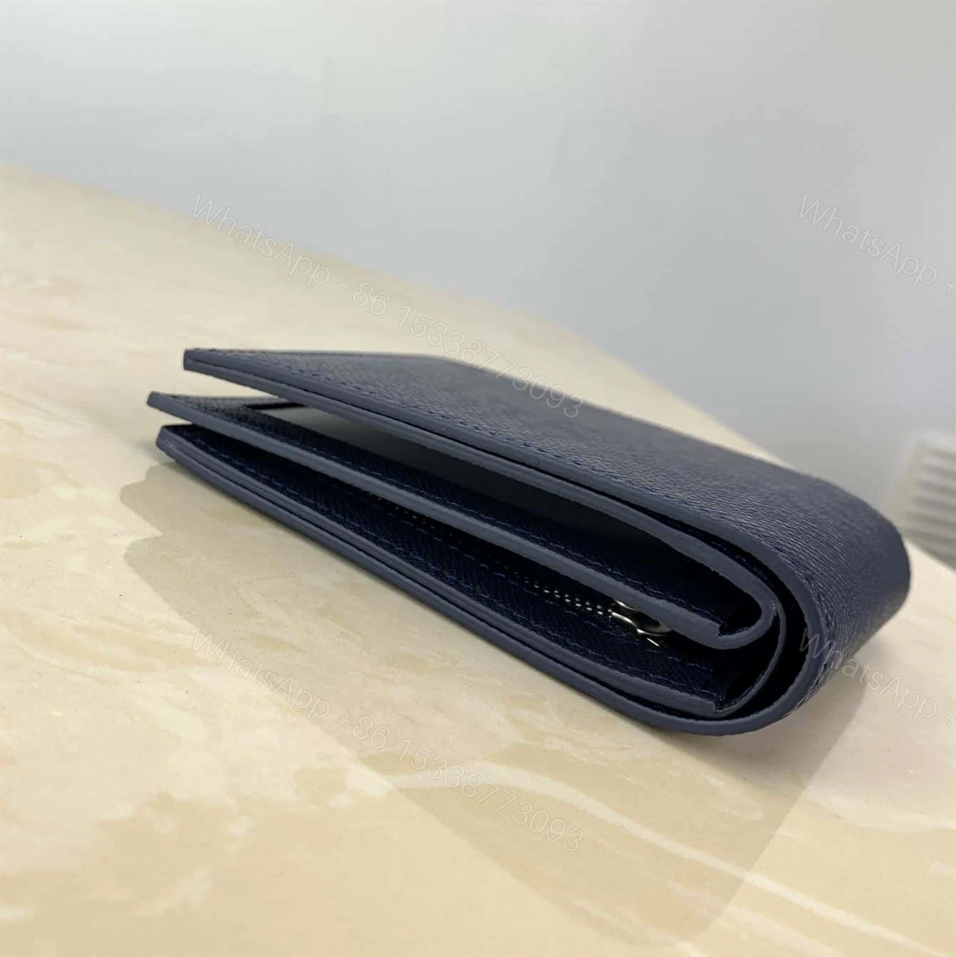 View 6 of CAMMULTIPLE WALLET M30530