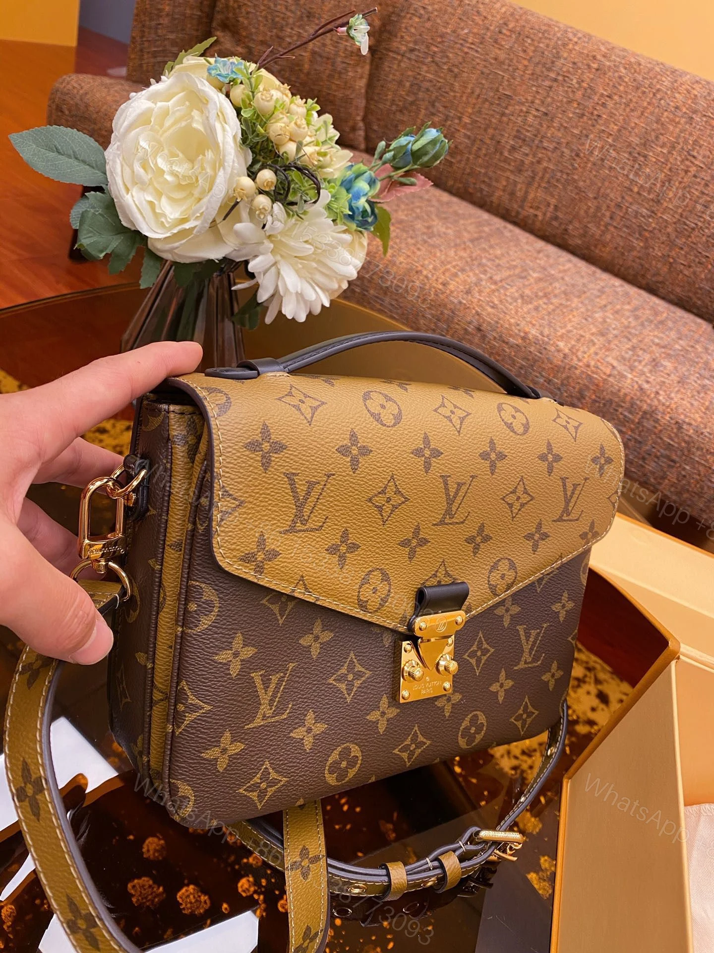 View 3 of POCHETTE MÉTIS