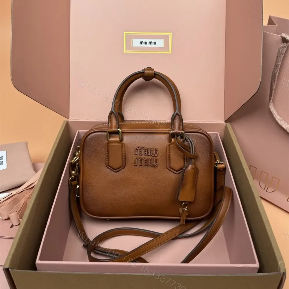 View 8 of 高仿miumiu*Arcadie系列5BB123秀款保齡球手提包復古棕免檢版