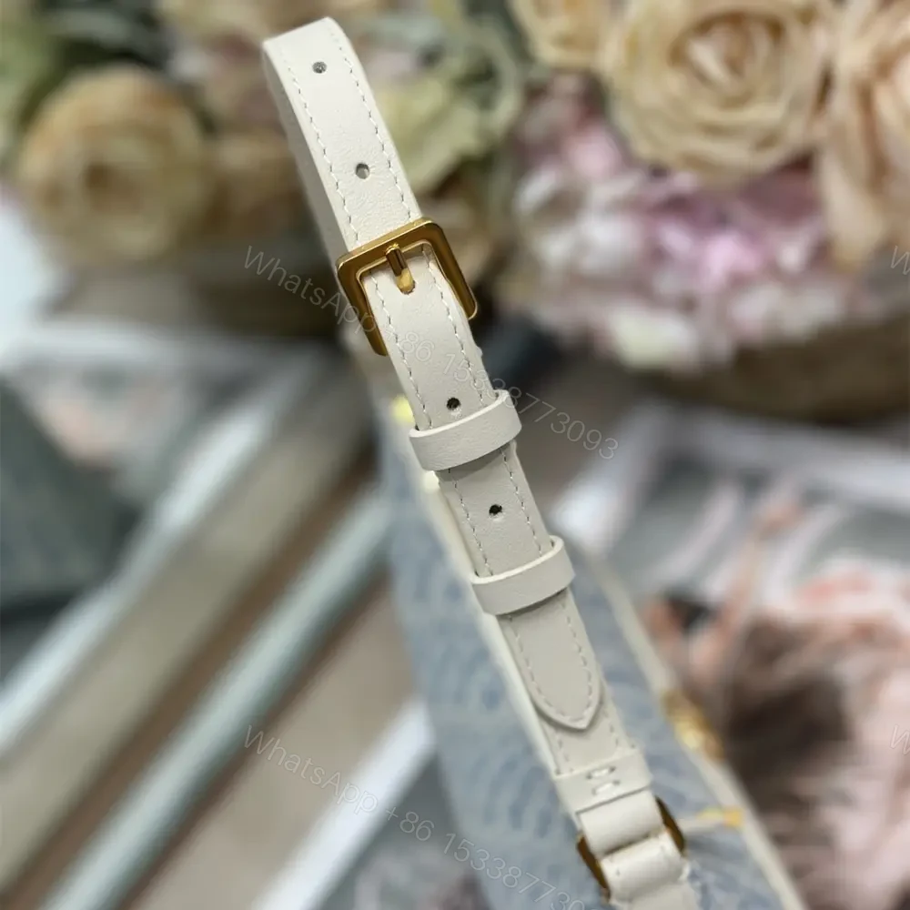 View 7 of 高仿Dior*Montaigne系列S238M925米色印花腋下包Mini免檢版
