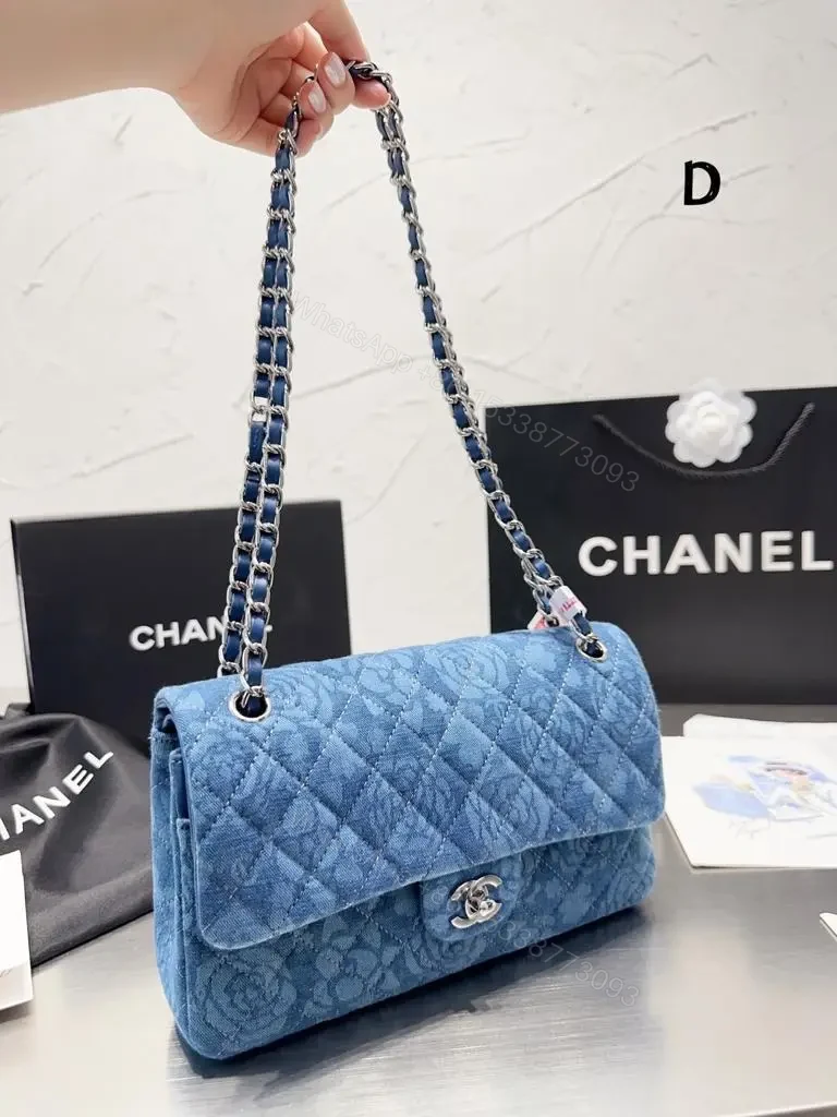 CHANEL — view 1
