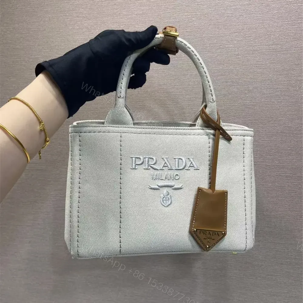 View 10 of 高仿Prada*1BA038刺繡徽標Tote手袋白色Mini免檢版