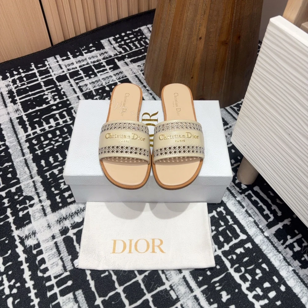 高仿Dior*D-Lane系列KCO156圓頭套腳一字拖鞋米色免檢版 — view 1