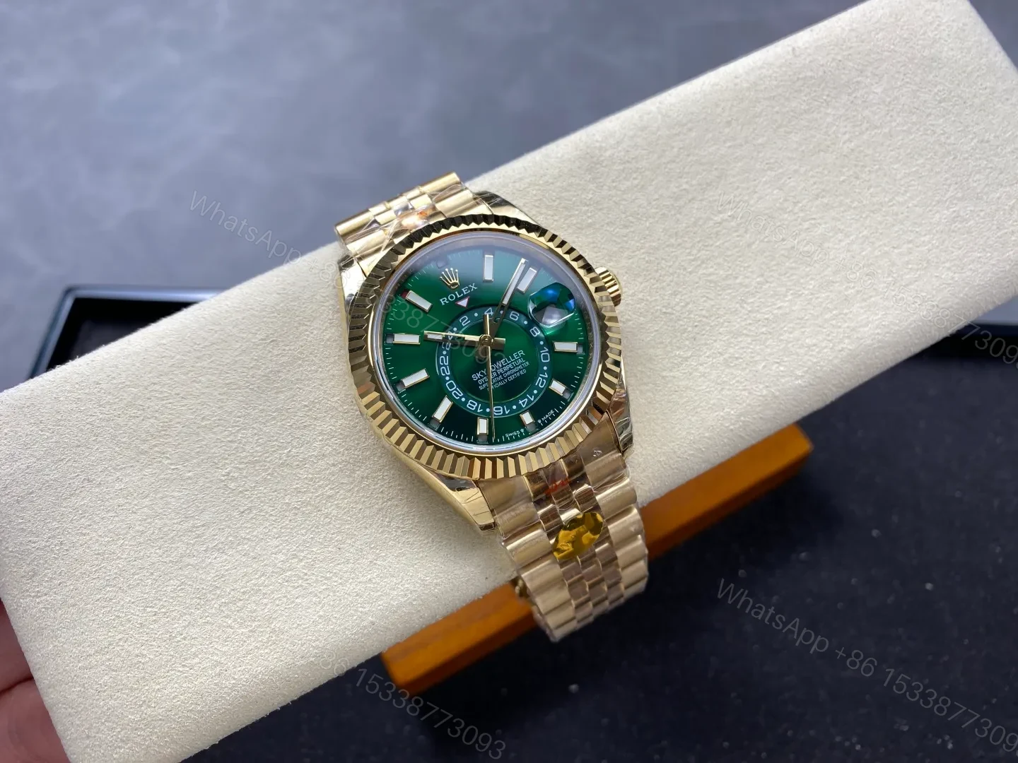 View 10 of Rolex Sky-Dweller Green Dial 336938 (Jubilee)