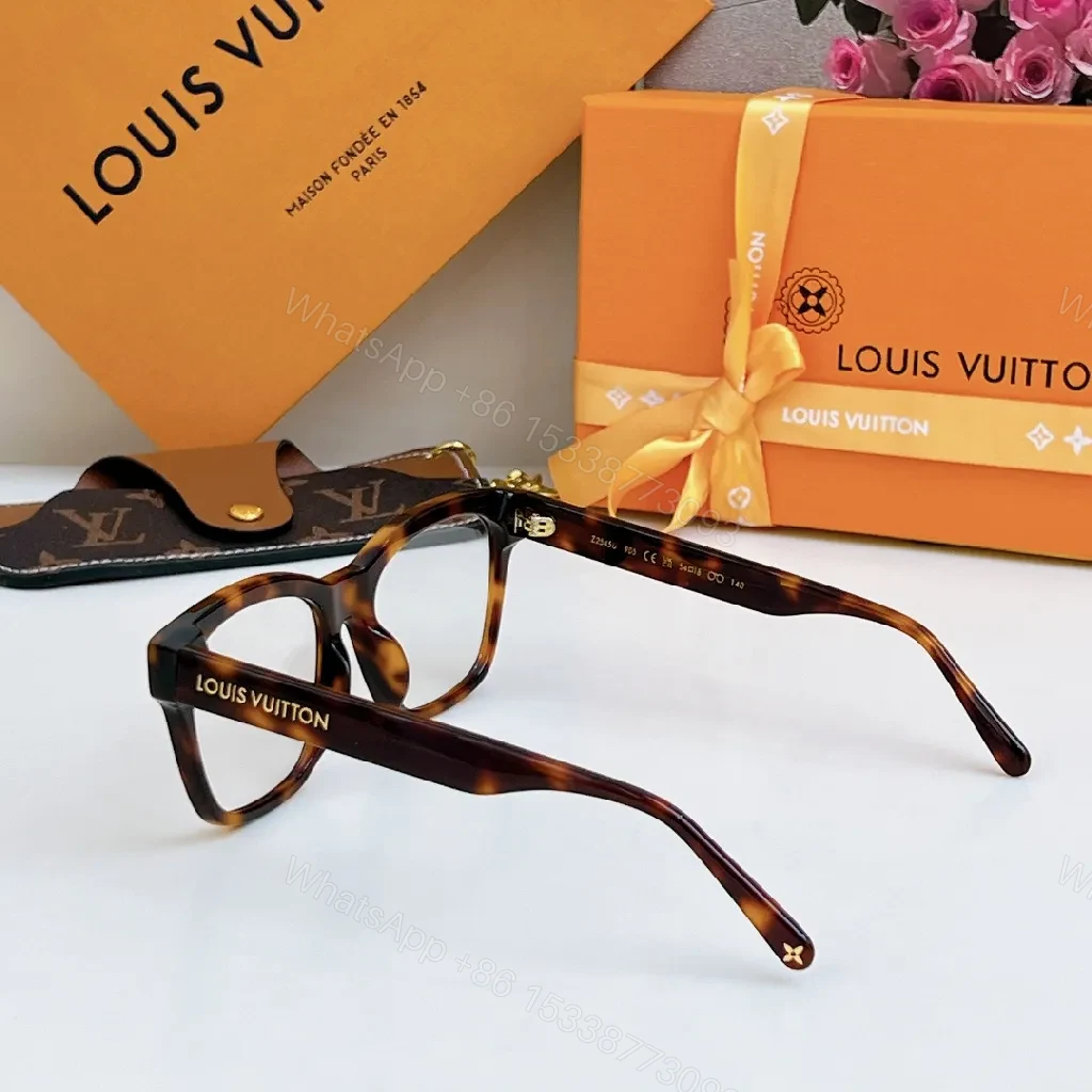 View 7 of Chic Luxury Sunglasses: Premium Black Acetate, Polarized Lenses
