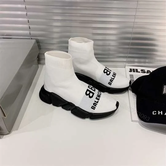 View 2 of BALENCIAGA MEN’S SPEED 2.0 SNEAKER – BB158