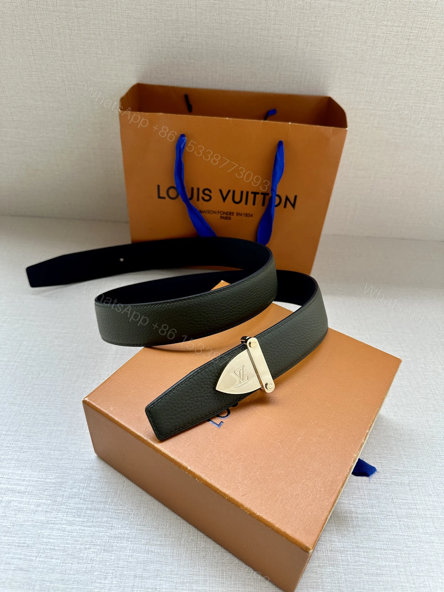 LV 一比一男士皮帶 綠色牛皮金扣沉穩款 — view 1