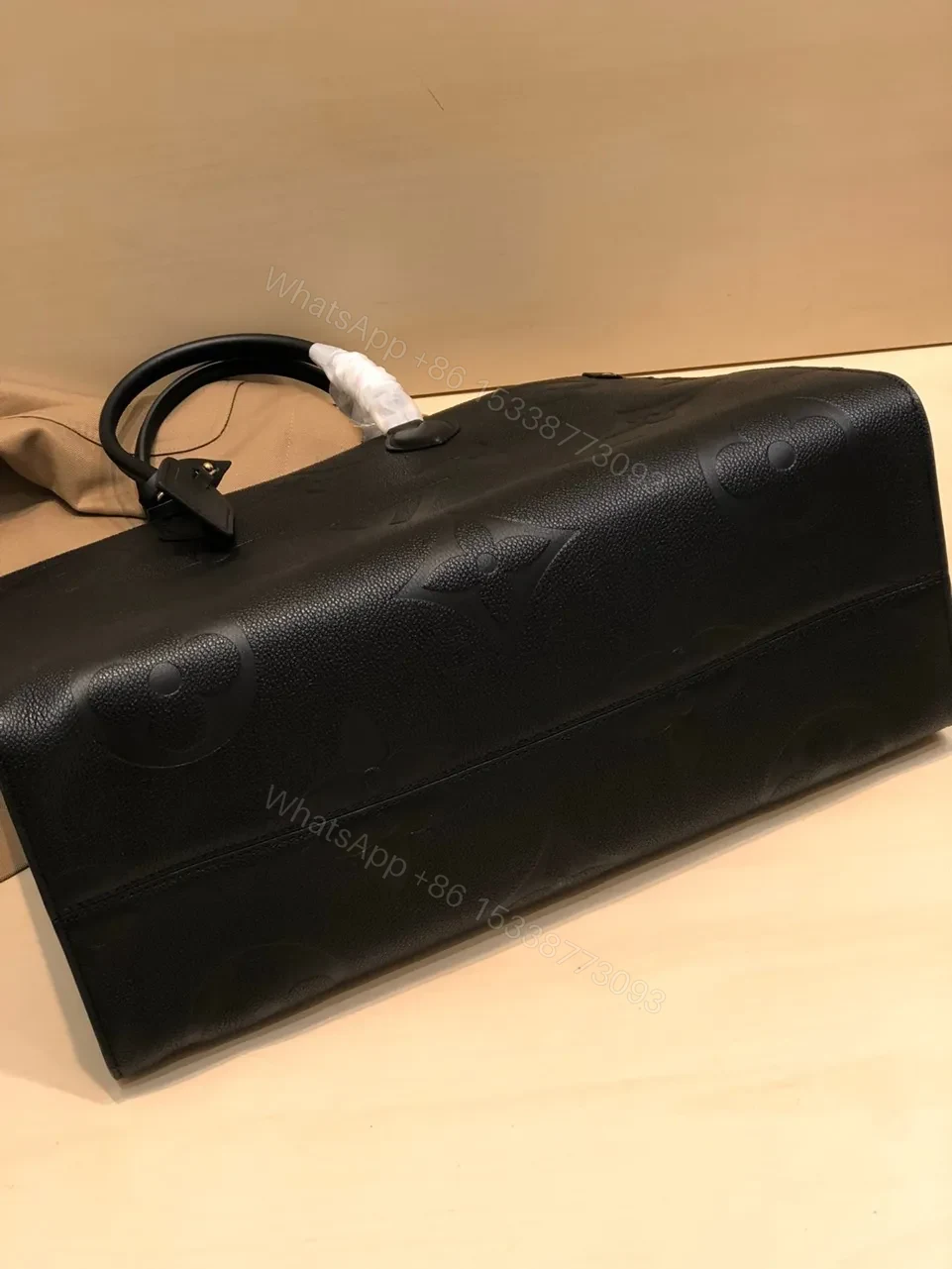 View 7 of Louis Vuitton LV On The Go PM Tote Bag Replica 1:1 Black Handbags 35cm