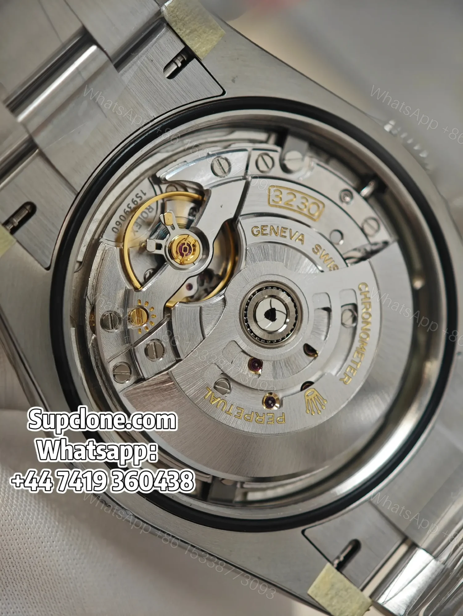 View 8 of Rolex Super Clone Oyster Perpetual M126000-0011 36mm Green Dial 3230 Movement