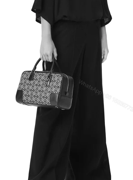 View 3 of LOEWE高仿包包 罗意威a货包包 Anagram提花雕刻挂锁Amazona28手袋