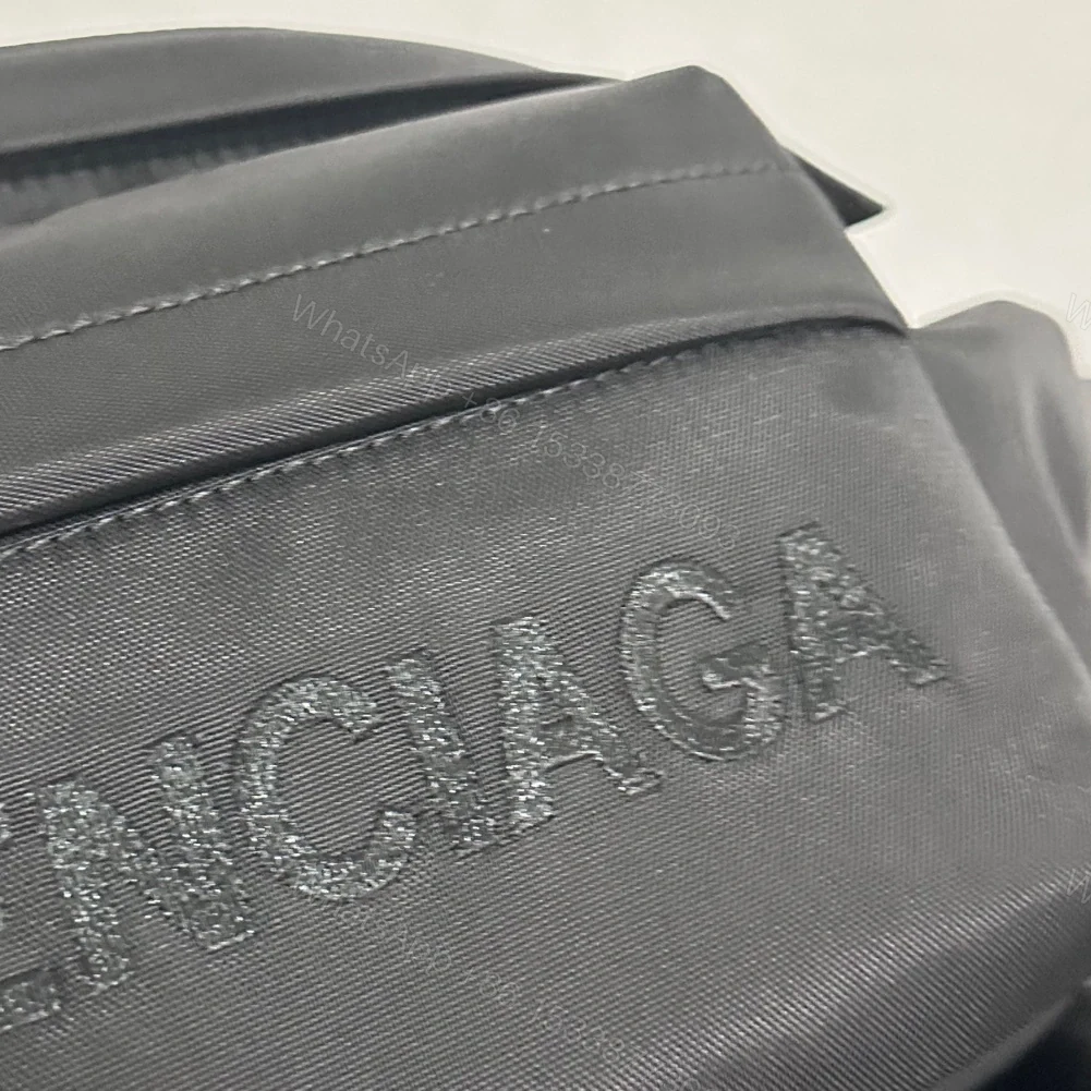 View 11 of 高仿BalenciagaWheelBeltpack系列尼龍胸包黑色