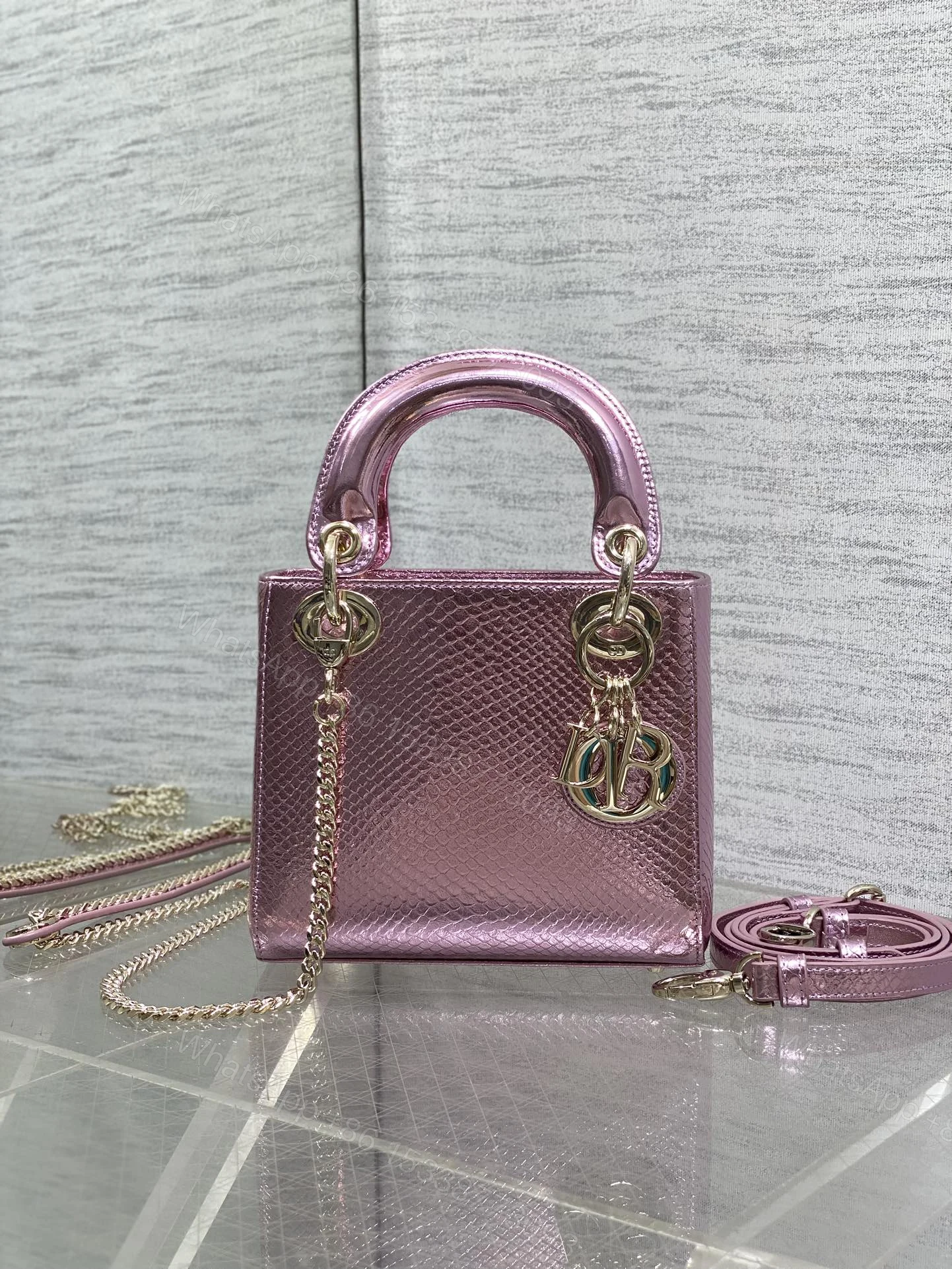 Dior A貨 女款 Lady 粉色亮面手提包 時尚甜美款 — view 1