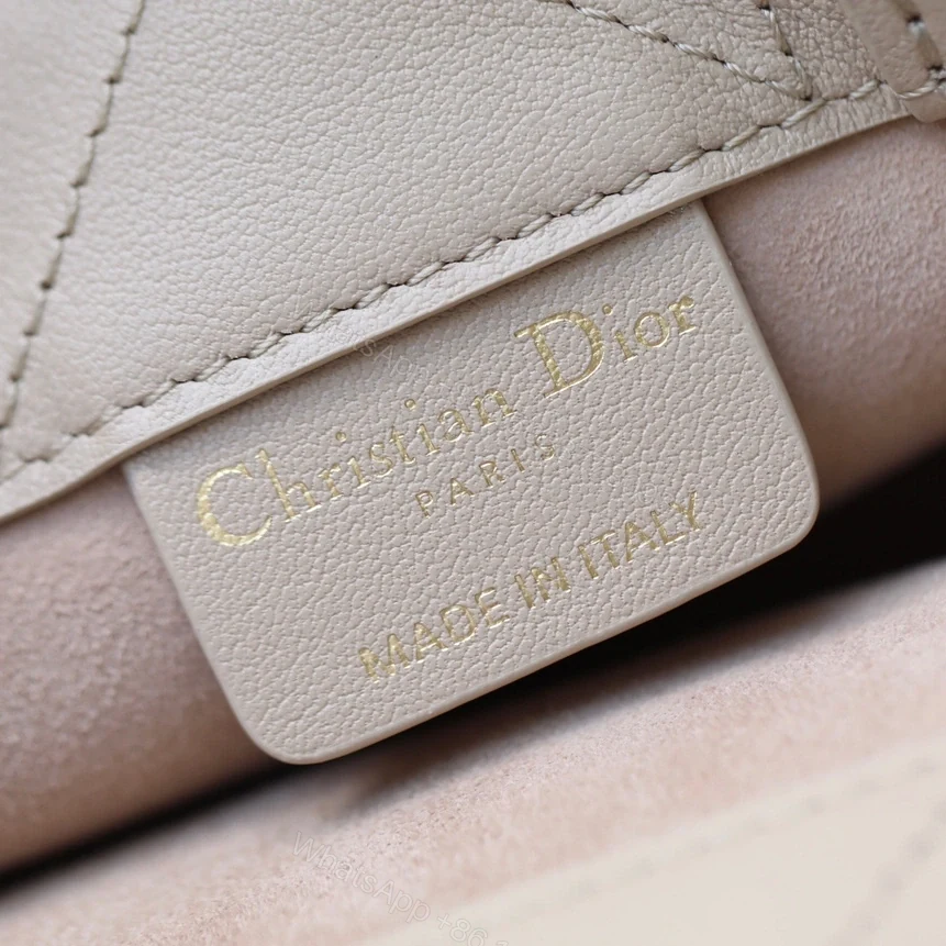 View 9 of 高仿Dior*BookTote系列S5573O牛皮革淺卡其單肩包免檢版