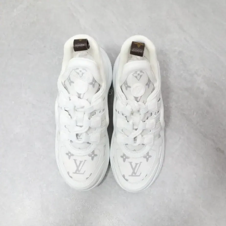 View 2 of LV ARCHLIGHT SNEAKER – LSVM005
