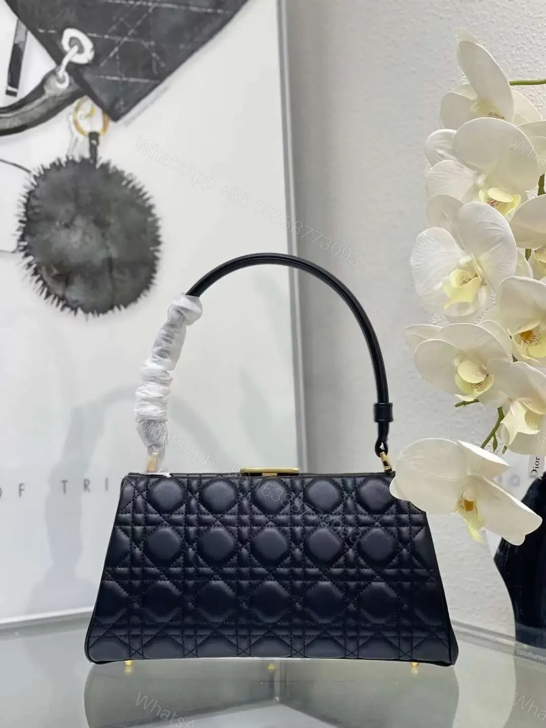 DIOR — view 1