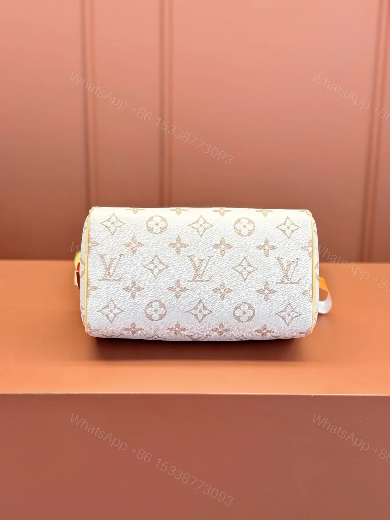 View 5 of Louis Vuitton Monogram Dune Speedy Bandoulière 20