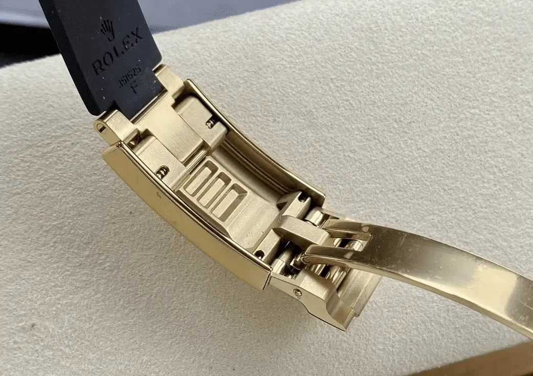 View 8 of Replica Clone Rolex YACHT-MASTER 42 Yellow gold 2022