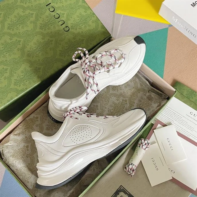 View 3 of MEN’S GUCCI RUN SNEAKER – GC141