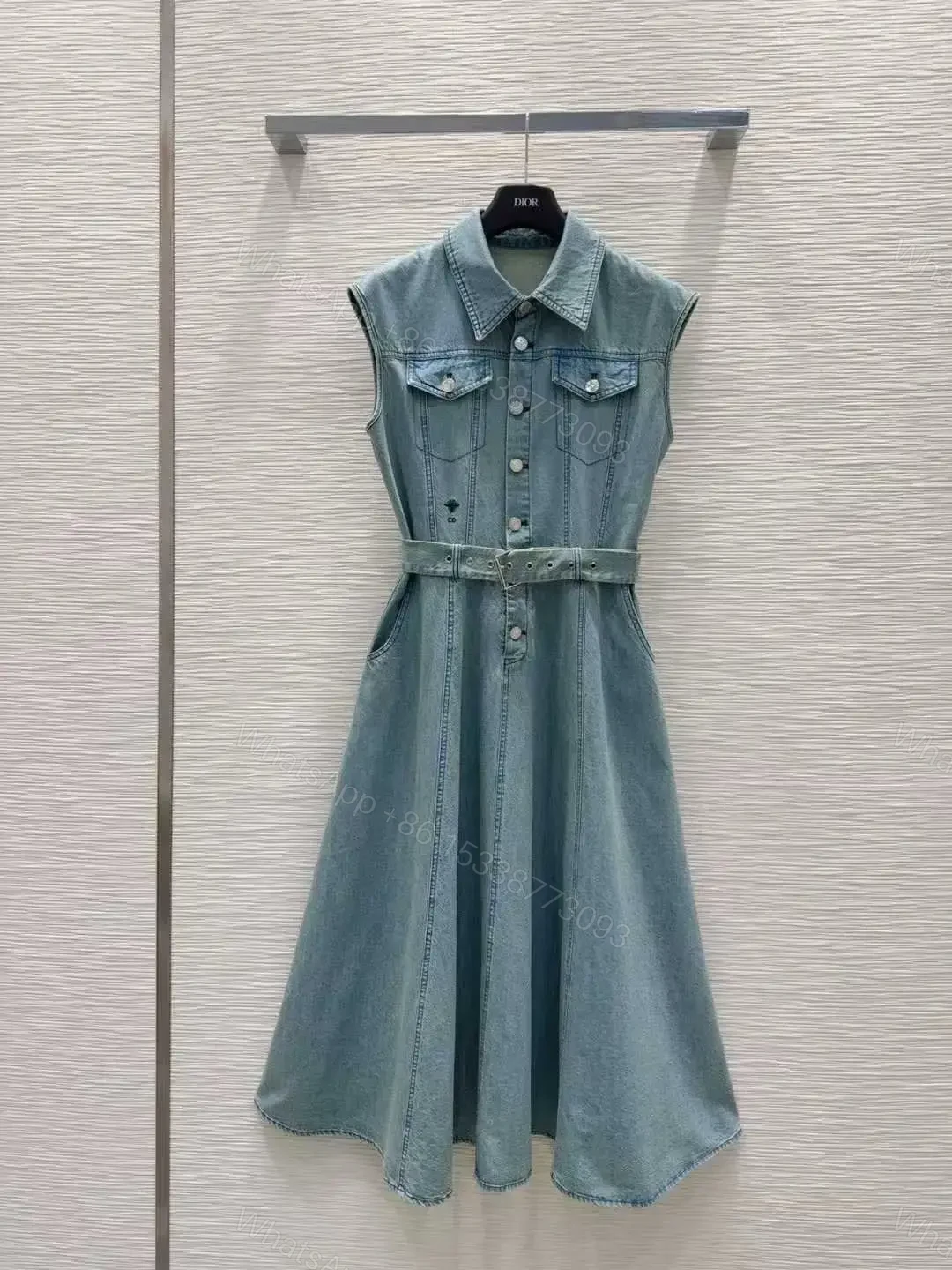 DIOR — view 1