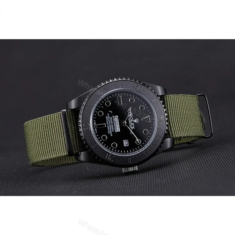 View 4 of Replica Rolex Submariner Black Dial 621995