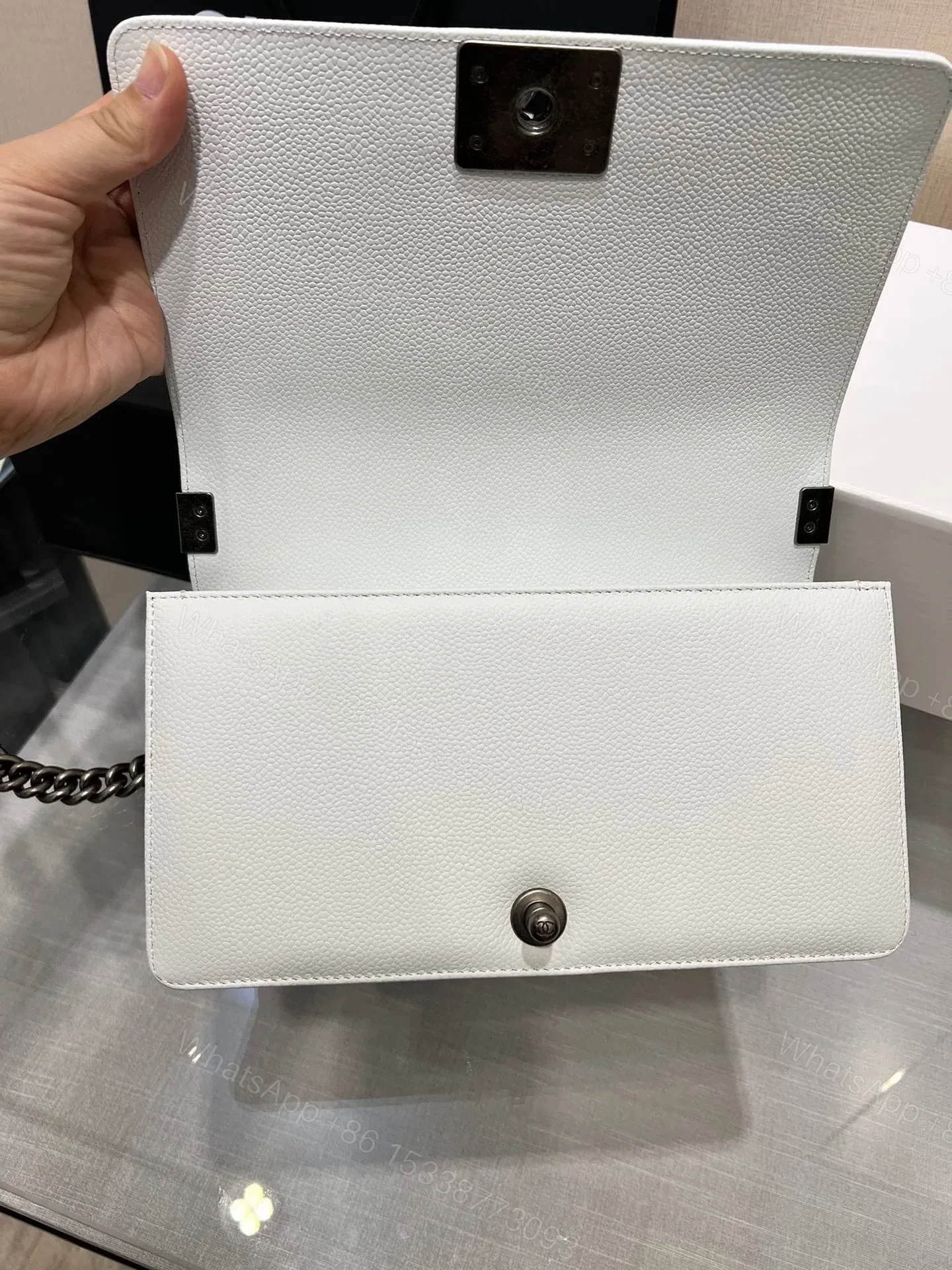 BOY BAG MEDIUM 25 WHITE CAVIAR RUTHENIUM HARDWARE — view 2