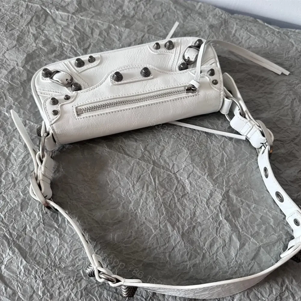 View 4 of 高仿Balenciaga*LeCagole2024新款法棍包白色XS