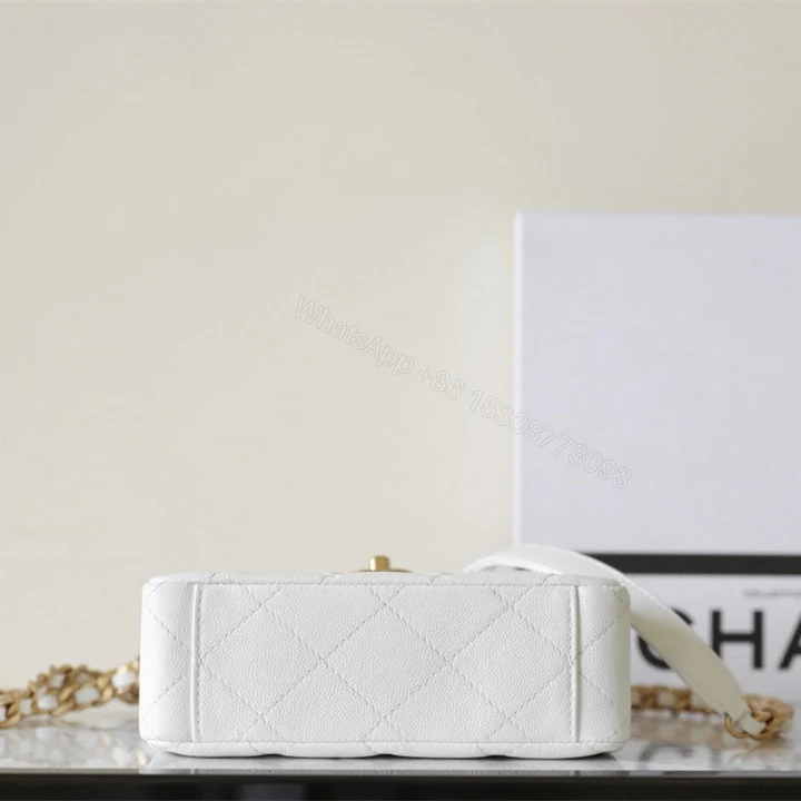 View 5 of 高仿Chanel*24S系列AS4472白色球紋牛皮單肩包免檢版
