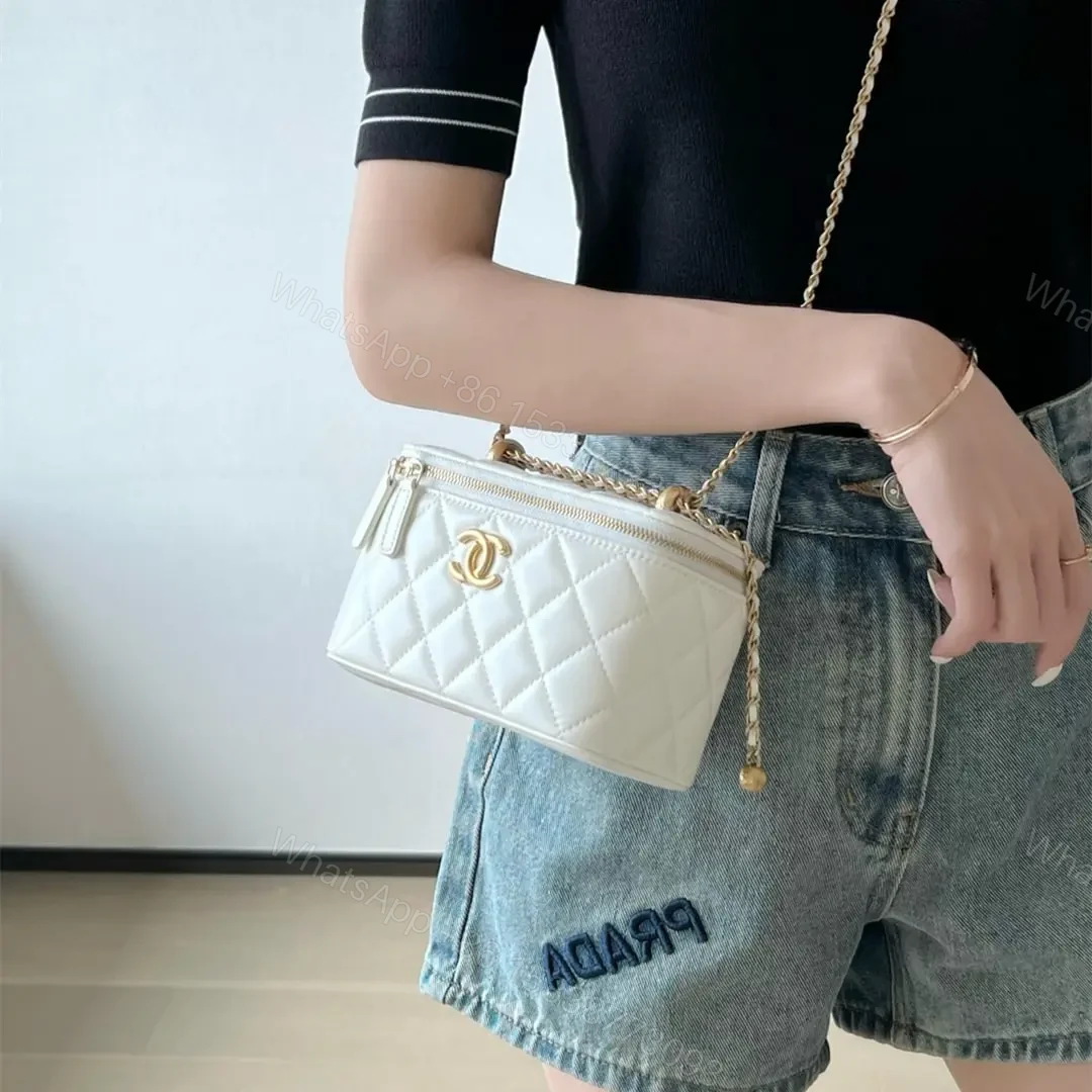 View 25 of 高仿Chanel*24C系列AP3651雙珠鏈條盒子包白色免檢版