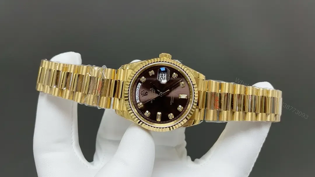 View 2 of Rolex Day-Date 36 Yellow Gold Fluted President Bull’s Eye 118238-0409