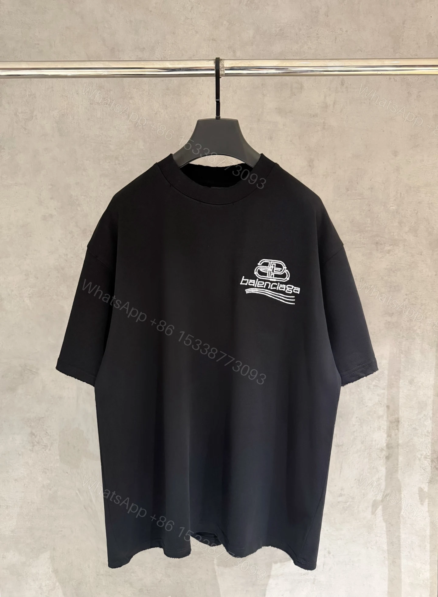Balenciaga 原單 BB刺繡Logo短袖T恤 黑色潮流寬鬆上衣 — view 1