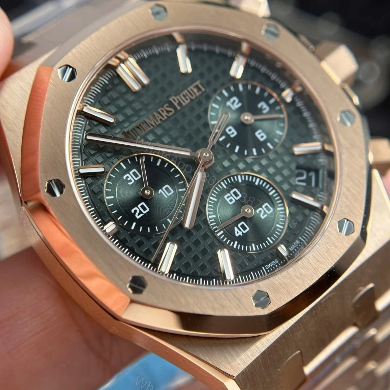 View 6 of Audemars Piguet Royal Oak 26240 Super Clone Green Dial
