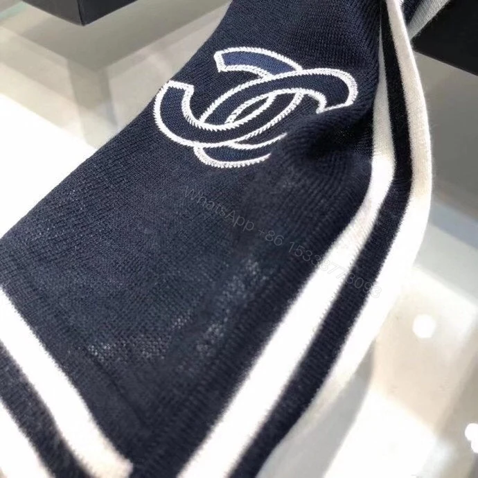View 7 of EN – Luxury CHL Scarf 004