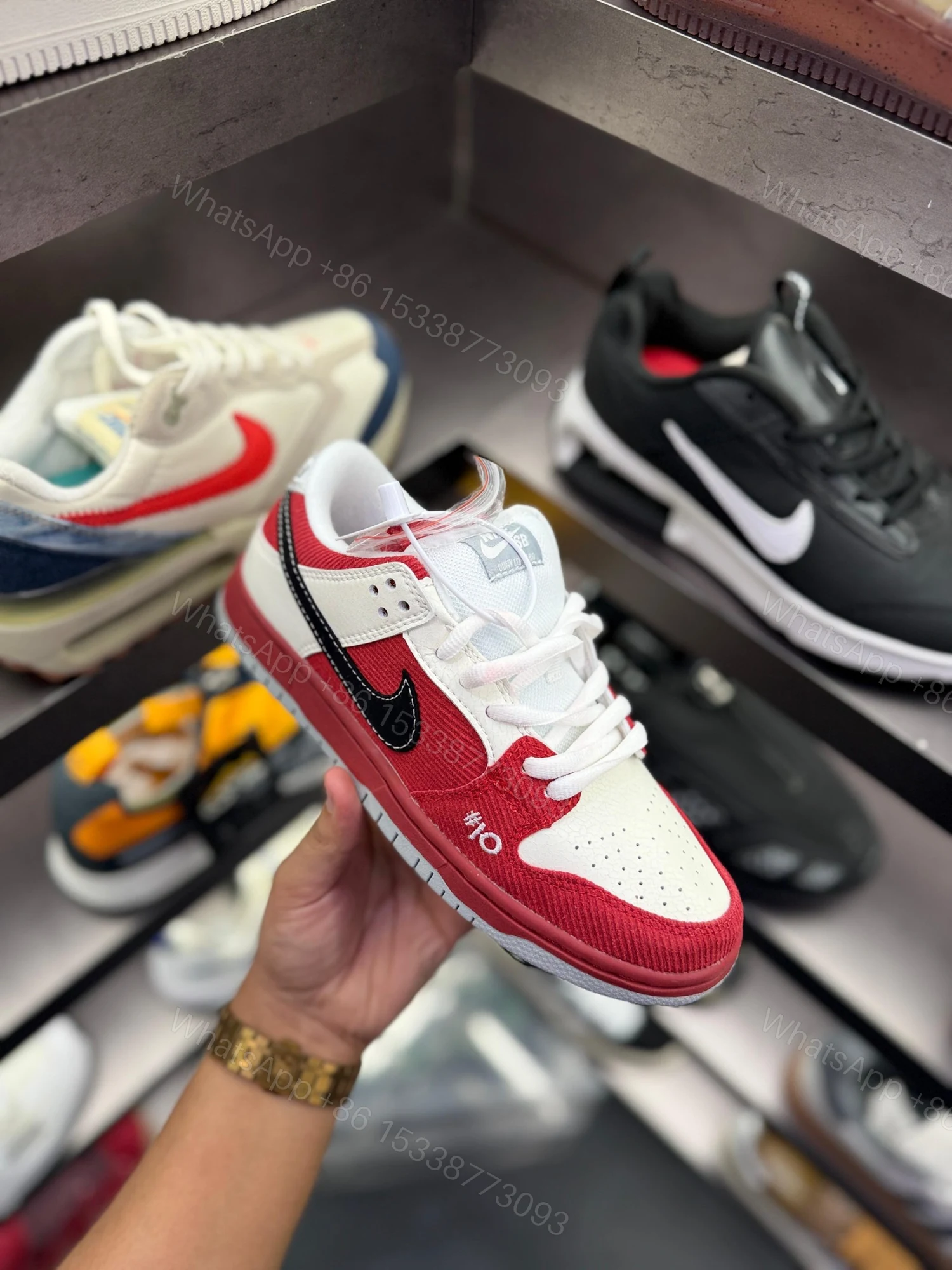 View 7 of FIRST COPY NIKE SB DUNK SKATEBOARD LOW ROLLER DERBY