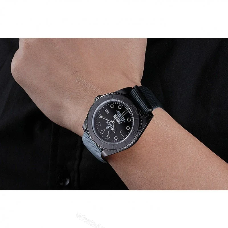 View 11 of Replica Rolex Submariner Black Dial 621996