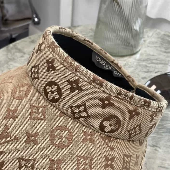 View 7 of Louis Vuitton Visor – LHC09